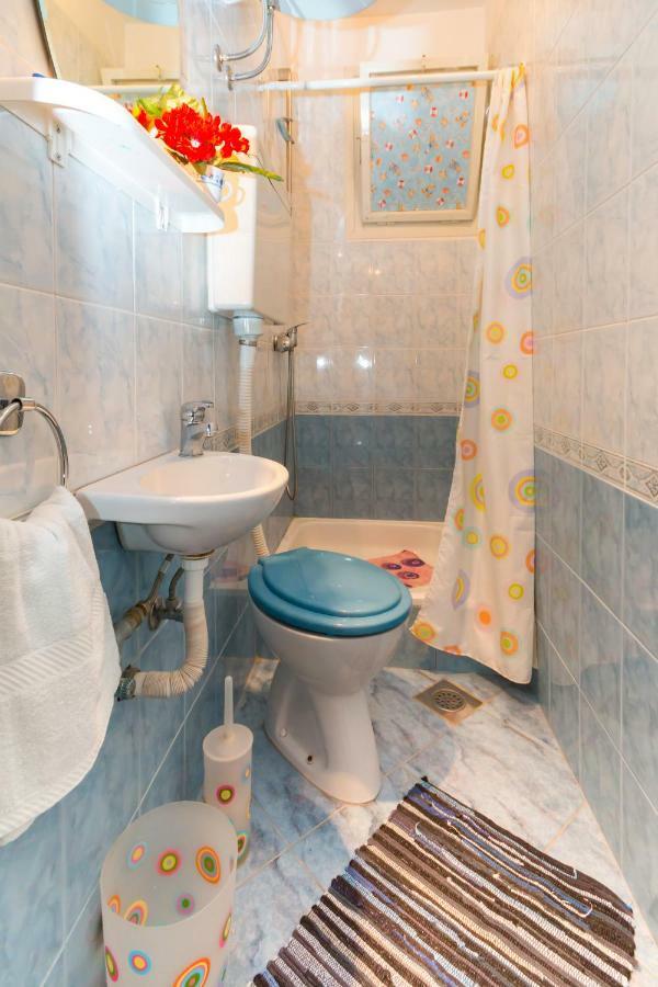 Apartmani "Ostro" Crikvenica Кралевица Екстериор снимка