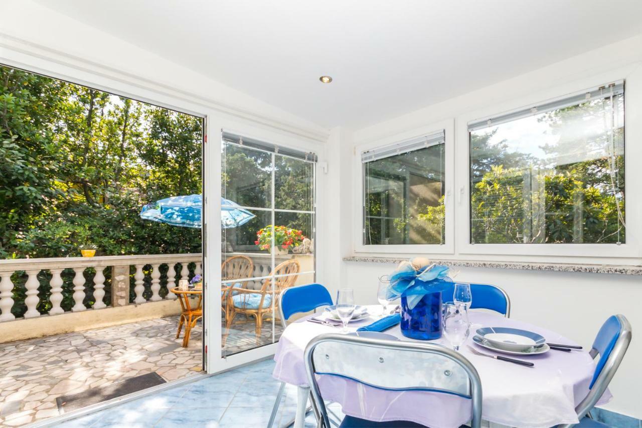 Apartmani "Ostro" Crikvenica Кралевица Екстериор снимка