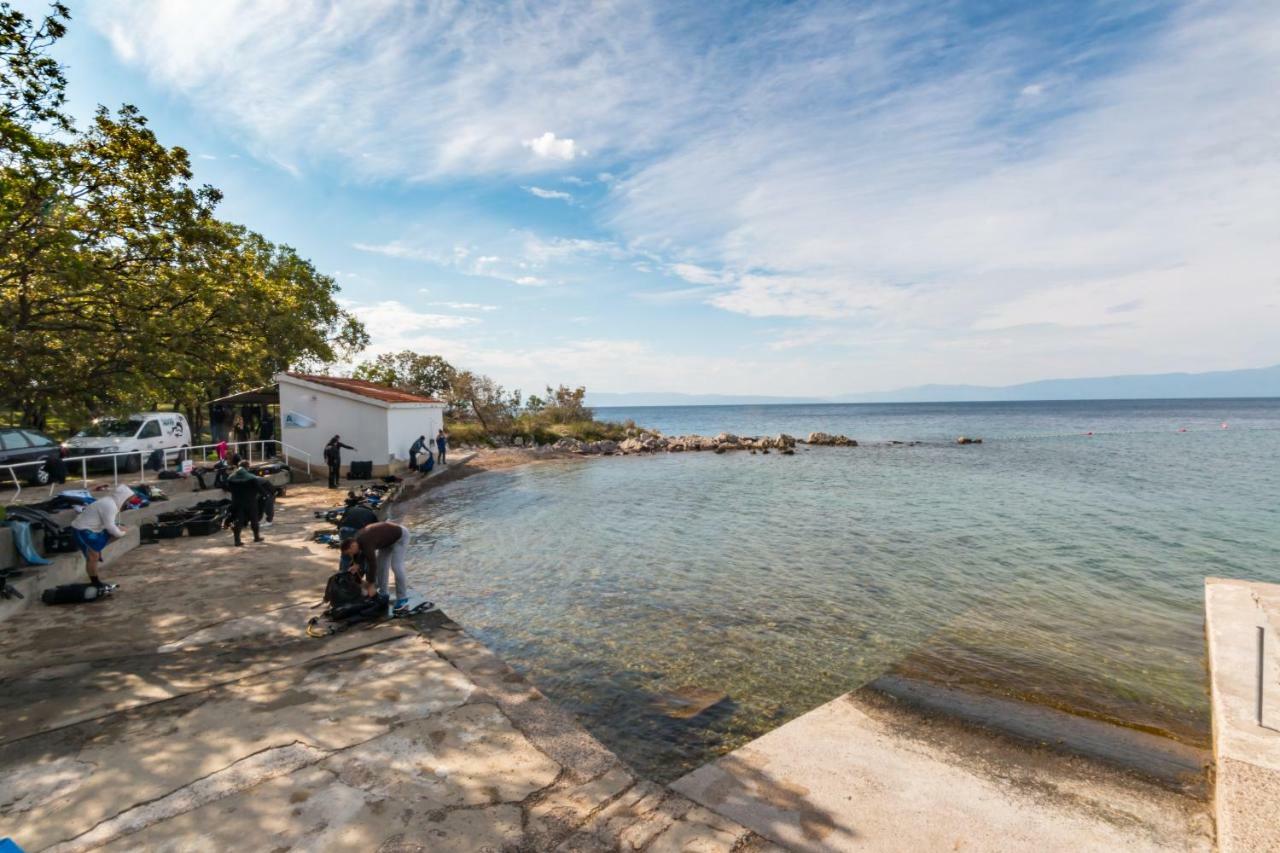 Apartmani "Ostro" Crikvenica Кралевица Екстериор снимка